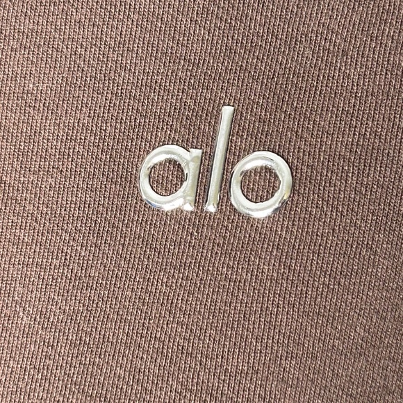 ALO Yoga Brown Crewneck Sweatshirt - Picture 5 of 11